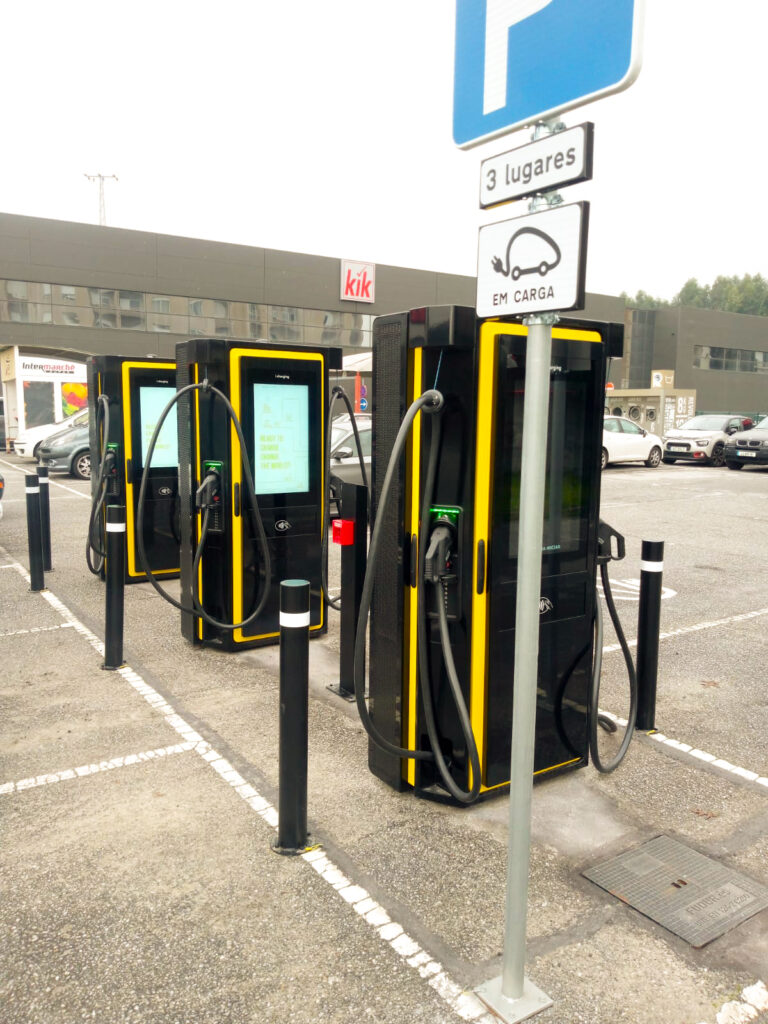Parque de Carregamento Elétrico
